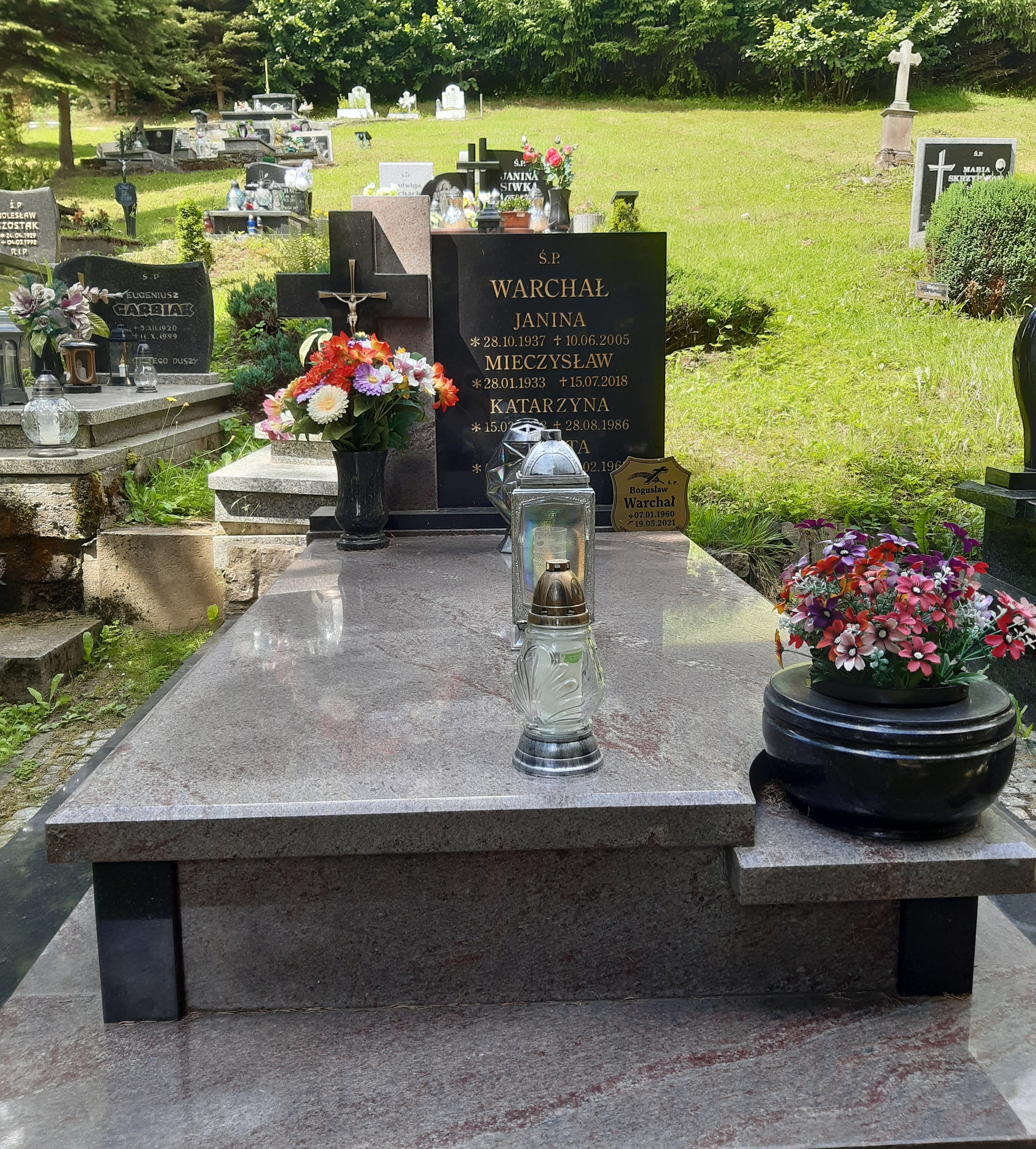 Grób Danuta Warchał